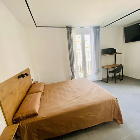 White Coast Suites *